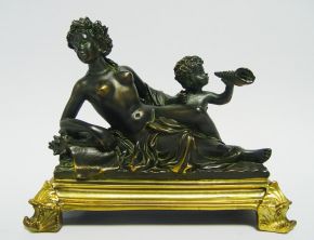 Statue "Lady and armor"