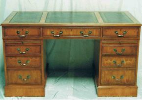 Schreibtisch Eibe Made in Britain 