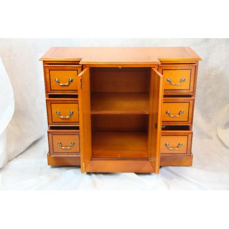 "Breakfront Sideboard für TV" in Eibe