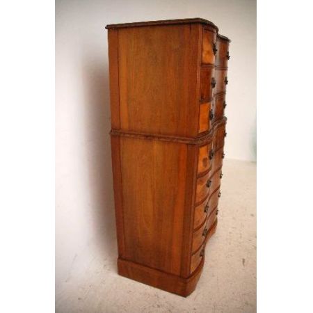 Antike Nussbaum Kommode - Tallboy