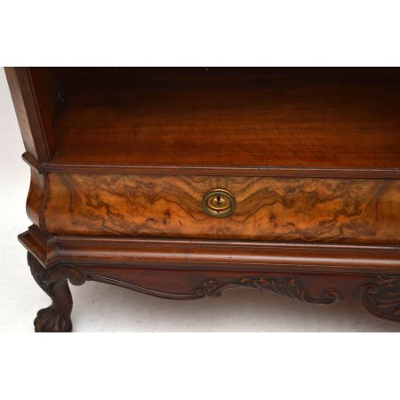 Offenes antikes Bücherregal Bookcase