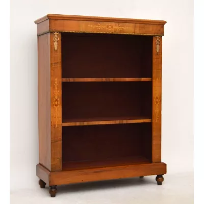 Kleines Open Bookcaseaus Walnussholz antik