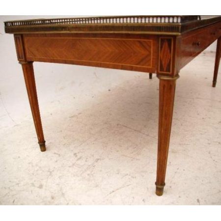 Antiker Marmor Couchtisch