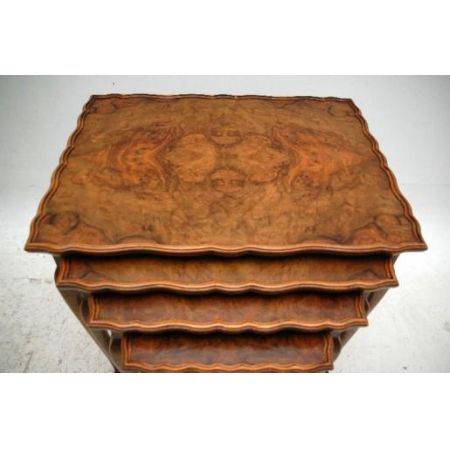 4 Antike Queen Anne Beistelltischchen