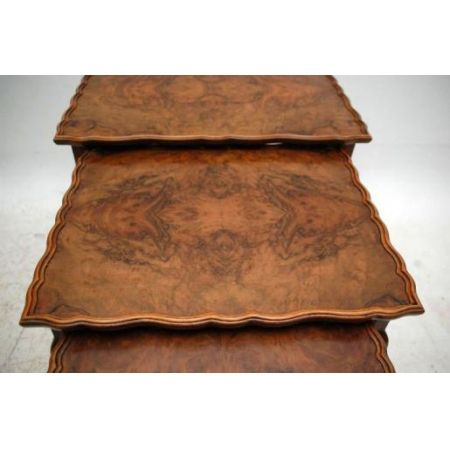 4 Antike Queen Anne Beistelltischchen