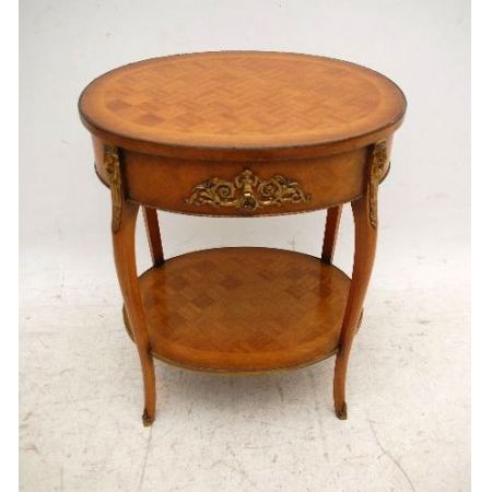 Antiker französischer Beistelltisch 