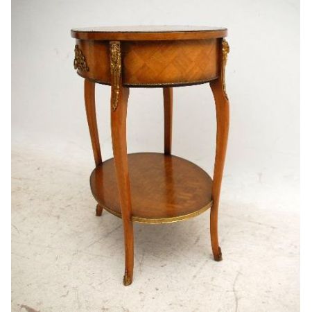 Antiker französischer Beistelltisch 