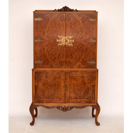 Queen Ann Cabinet Schrank