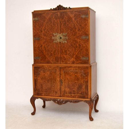 Queen Ann Cabinet Schrank