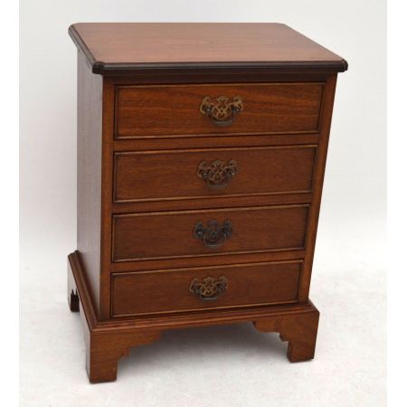 Kommode Nachtschränkchen antike aus Eibenholz