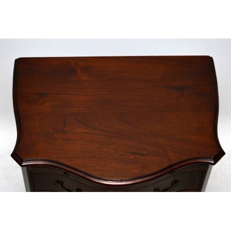 Kleine Kommode antik