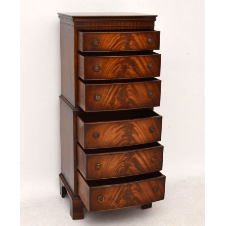Flame Mahogany Chest on Chest Kommode