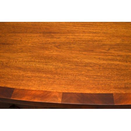 Antiker ovaler Schreibtisch desk