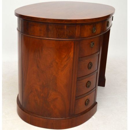 Antiker ovaler Schreibtisch desk