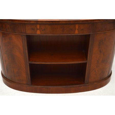 Antiker ovaler Schreibtisch desk