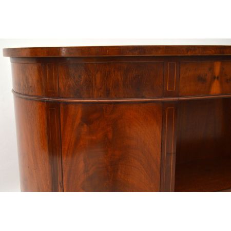 Antiker ovaler Schreibtisch desk