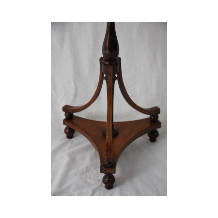 Antiker Tisch / Small Sidetable