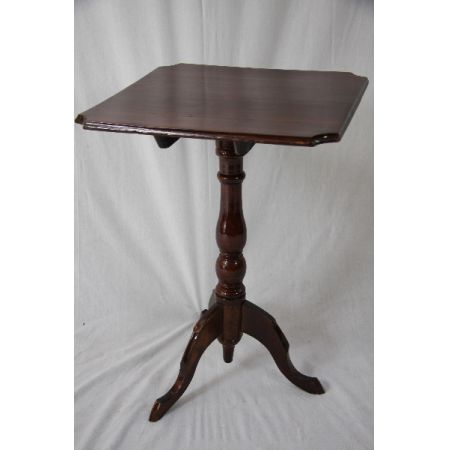 Antiker Tisch / Winetable