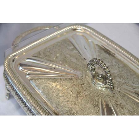 Antike Goldschale mit Deckel