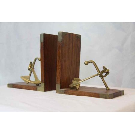 Buchstützen mit Anker