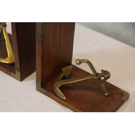 Buchstützen mit Anker