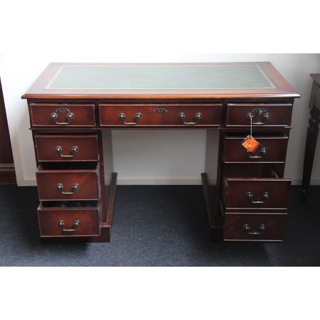 Mahagoni Schreibtisch England handpoliert Prägelederplatte