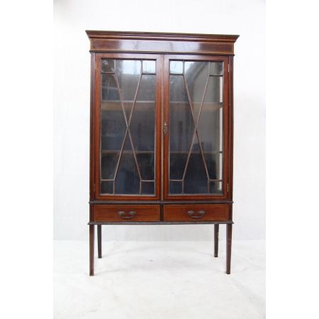 Vitrine Edwardian  Mahagoni mit Intarsien 