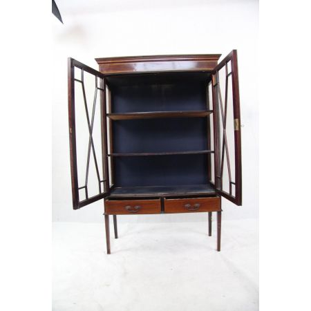 Vitrine Edwardian  Mahagoni mit Intarsien 