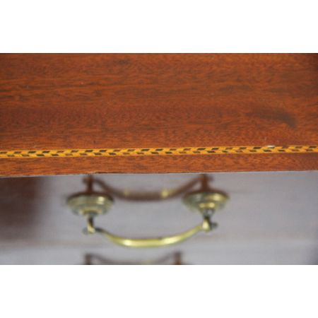 Mahagoni Kommode "Red Chest" mit Intarsien