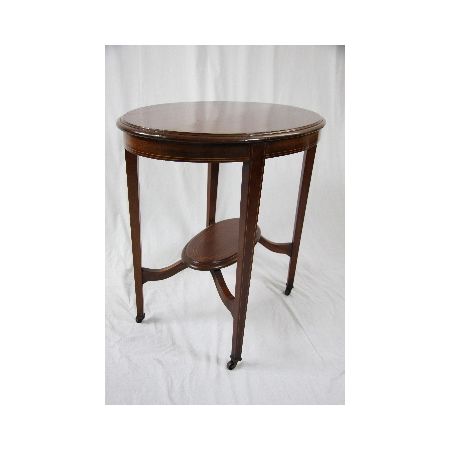 kleiner Tisch / ovaler Teetisch