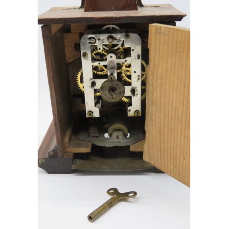 Original antike Uhr mit Holzgehäuse, feine Schnitzarbeiten, defektes Uhrwerk