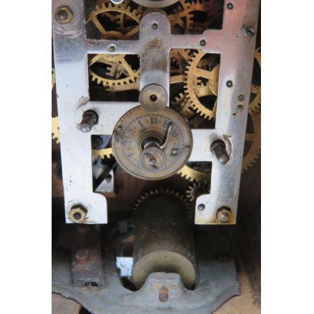 Original antike Uhr mit Holzgehäuse, feine Schnitzarbeiten, defektes Uhrwerk