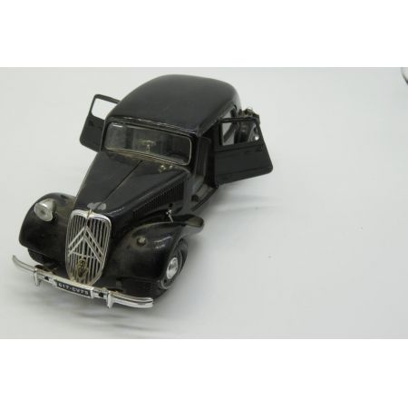 Original antikes Auto Modell von burago: Citroën T.A. 15 CV (1/24), 1938