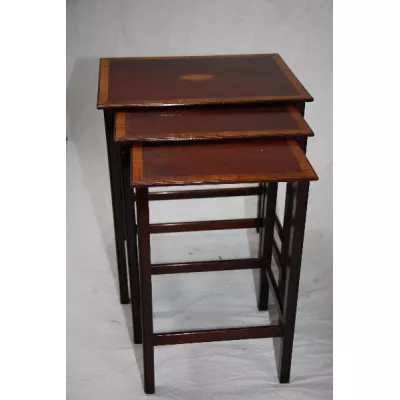 Tische / Nest of Tables Edwardianisch