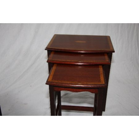 Nest os Tables Edwardian