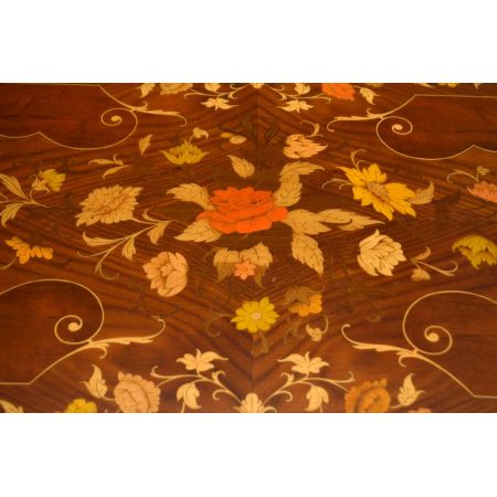 Antiker Intarsien-Kaffeetisch "French Style"