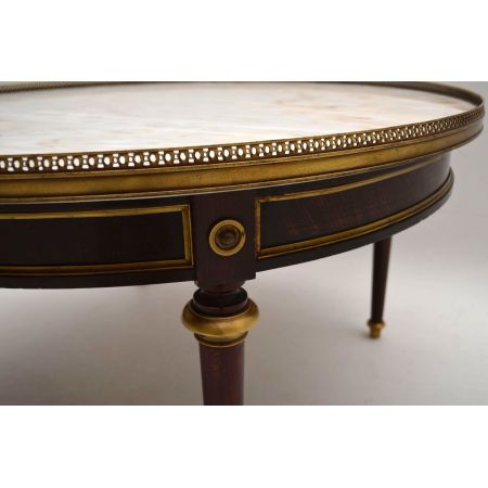 Großer antiker französischer Marmor-Kaffeetisch