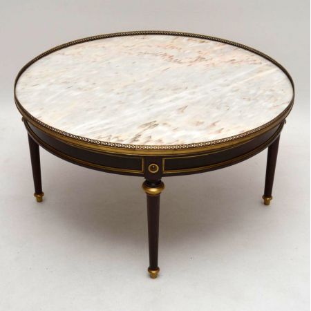 Großer antiker französischer Marmor-Kaffeetisch