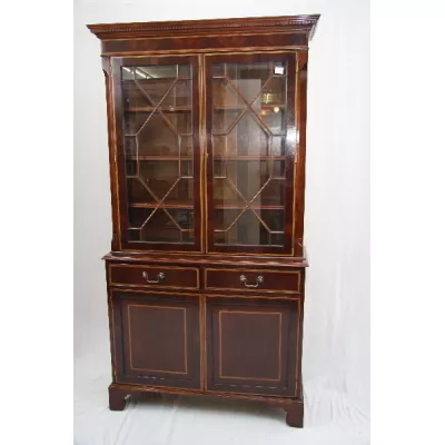 "Two Door Bookcase Display" Mahagoni auch in Eibe 