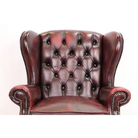 2 Chesterfield Ohrensessel im Queen Anne Stil, rot