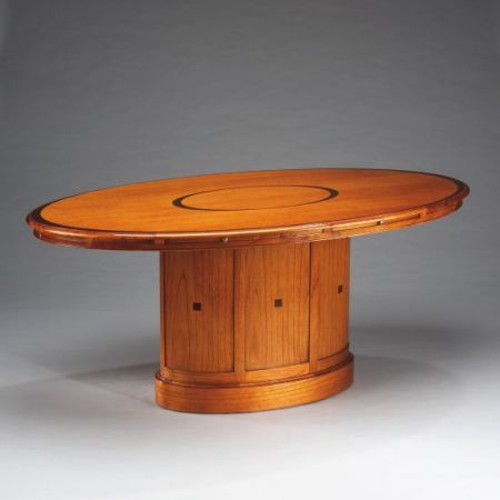 Schreibtisch - Oval Dining Table For 4