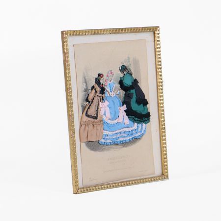 Französisches Modebild, Viktorianisches Diorama mit Modepuppe und antikem Kleid