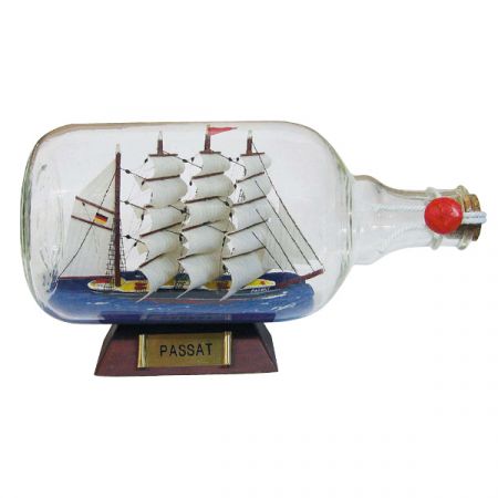 Flaschenschiff - Passat, L: 27,5cm, Ø: 10,5cm