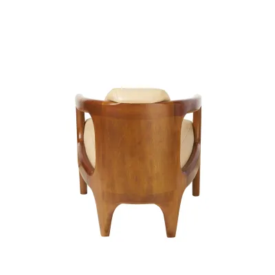 Weißer Sessel mit massivem Holzrahmen