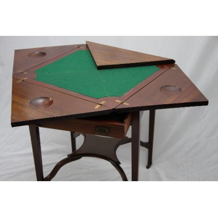Antiker Tisch / Cardtable envelope form Edwardianisch