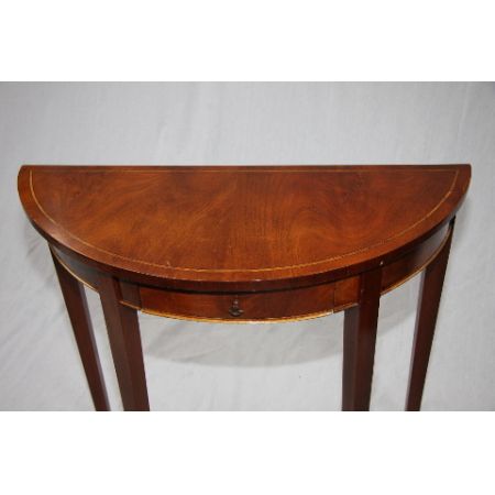 "Halltable Edwardian Style" in Mahagoni - auch in Eibe erhältlich