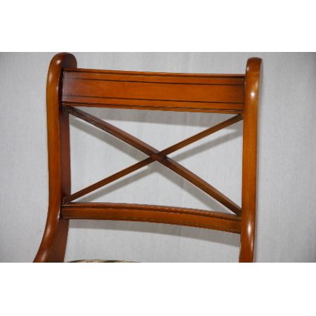 "Stick Chair Green Stripes" in Eibe - auch in Mahagoni erhältlich