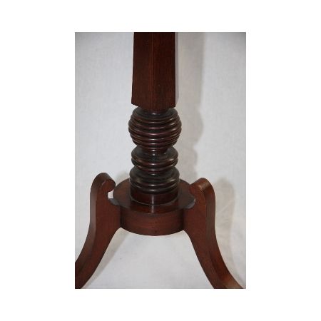 Viktorianischer Tisch / Triport Table