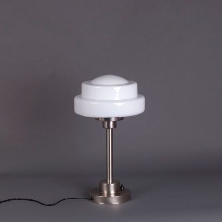 Tischlampe Semi-Round Stepped Globe Armatur Kantig  in Nickel