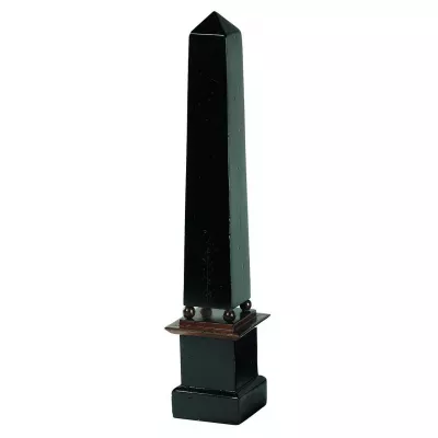 Authentic Models Obelisk, medium AR017